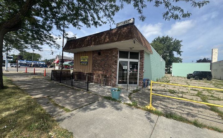 Pictures of Retail property located at 415 S Michigan Ave, Saginaw, MI 48602 for sales - image #1