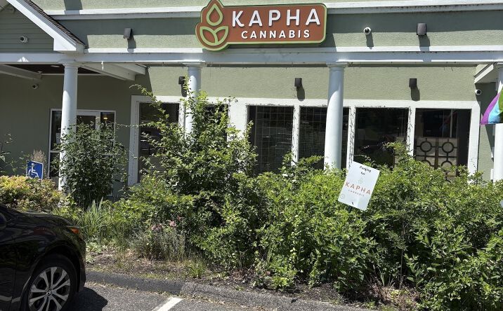 Pictures of Retail property located at 439 Pittsfield Rd, Lenox MA, Lenox, MA 01240 for sales - image #1