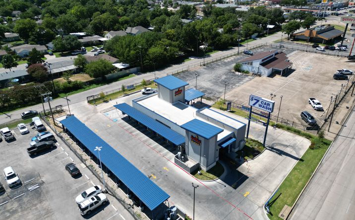 Pictures of Retail, Special Purpose property located at 4444 South Fwy, Fort Worth, TX 76115 for sales - image #1