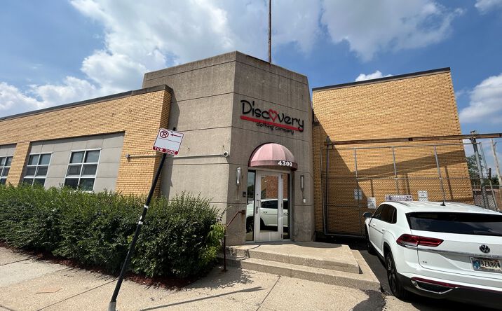 Pictures of Office, Industrial property located at 4300 N Knox Ave, Chicago, IL 60641 for sales - image #1