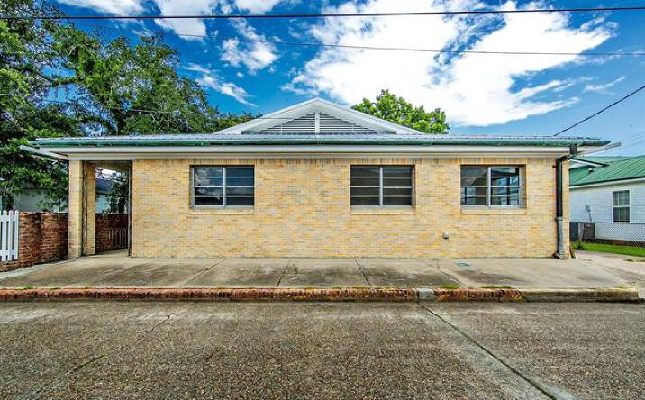 Pictures of Retail property located at 511 Roussell St, Houma, LA 70360 for sales - image #1