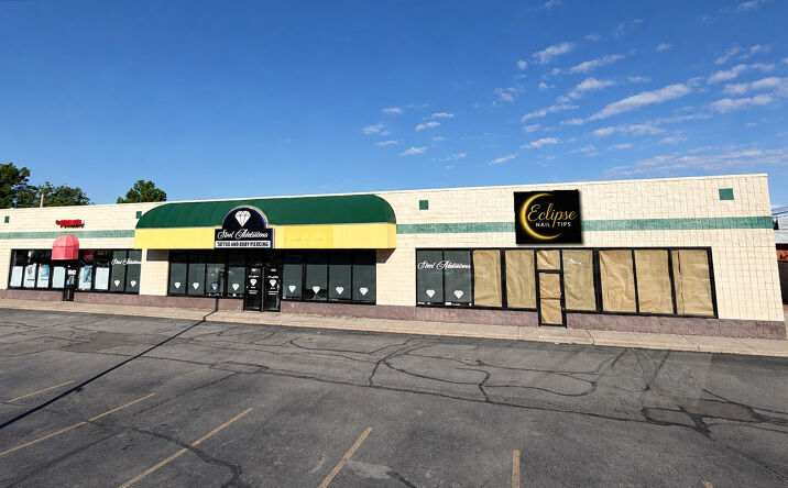 Pictures of Retail property located at 4735 Monroe Street, Toledo, OH 43623 for sales - image #1