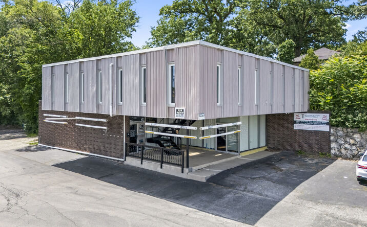 Pictures of Office, Retail, Special Purpose property located at 7227 W 127TH Street, Palos Heights, IL 60463 for sales - image #1