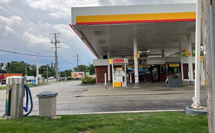 Pictures of Business for Sale, Retail property located at 1130 S Thorndale Ave, Bensenville, IL 60106 for sales - image #1