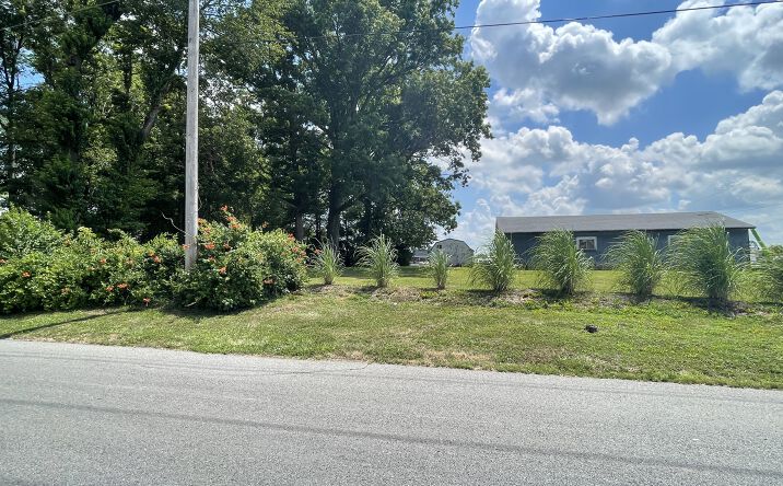 Pictures of Special Purpose property located at 1504 Dufour Street, Marion, IL 62959 for sales - image #1