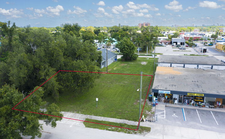 Pictures of Land property located at 1925 Suwanee Ave, Fort Myers, FL 33901 for sales - image #1