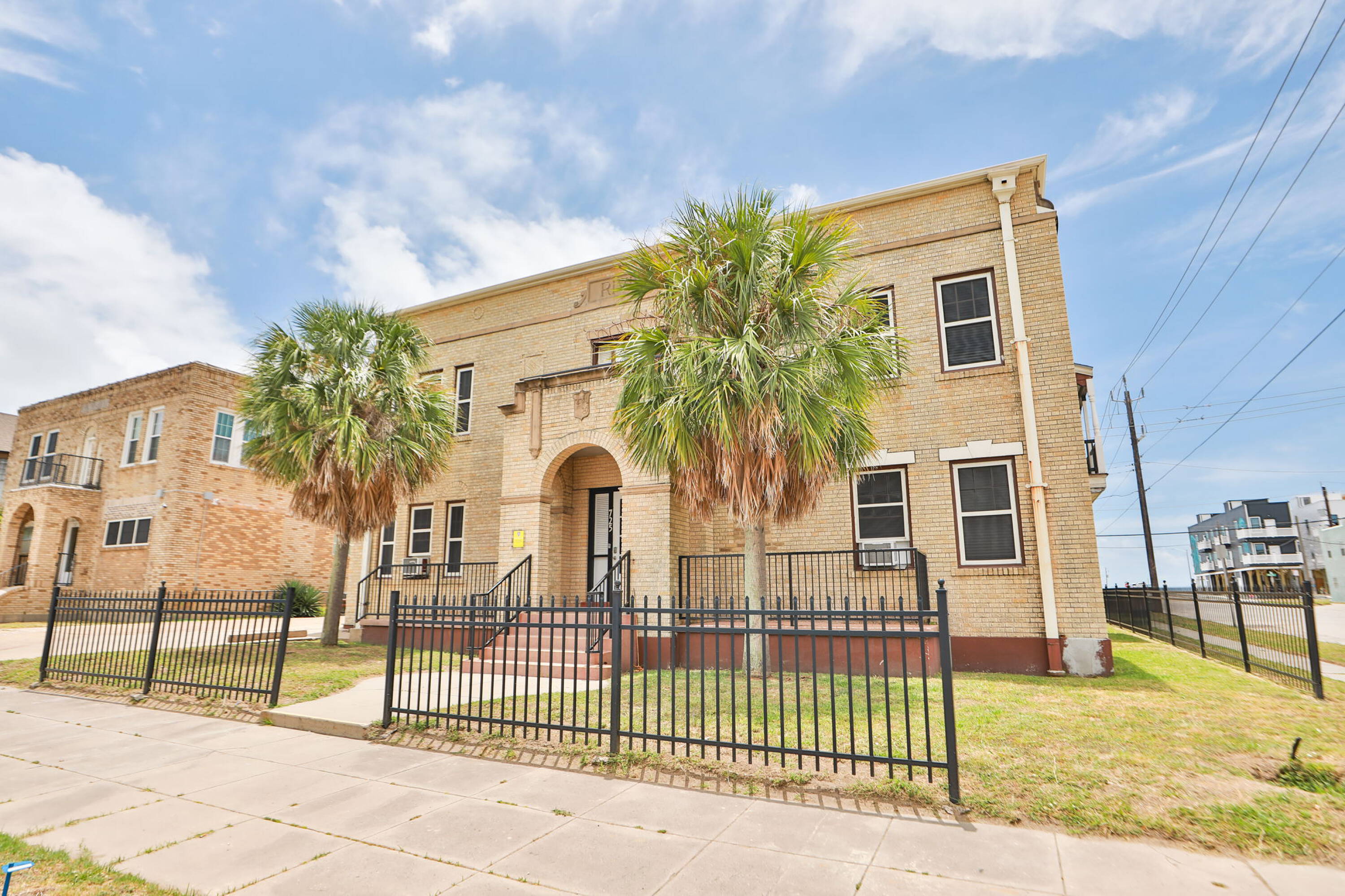 725 Broadway Avenue J, Galveston, TX 77550 | Crexi.com