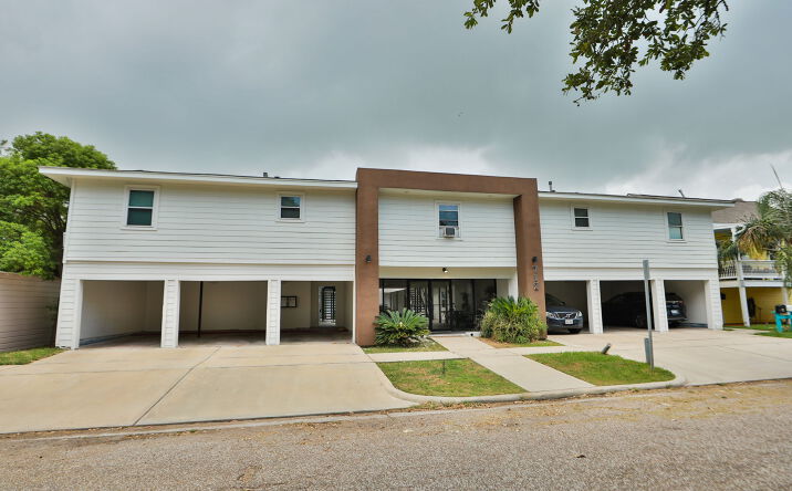 Pictures of Multifamily property located at 712 Avenue H, Galveston, TX 77550 for sales - image #1