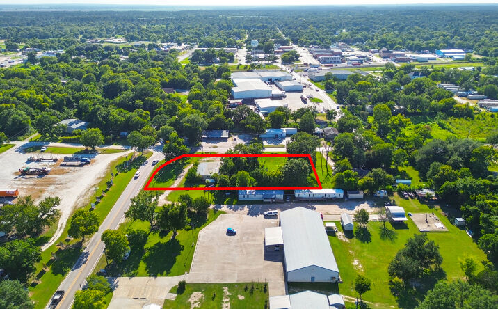 Pictures of Office property located at 109 Emory St, Trinity, TX 75862 for sales - image #1