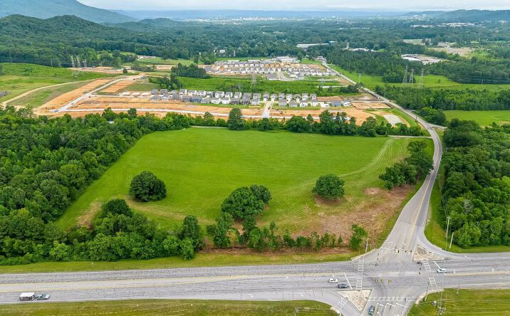 Pictures of Land property located at 180 Hutcheson Dr. Lot 3, Rossville, GA 30741 for sales - image #1