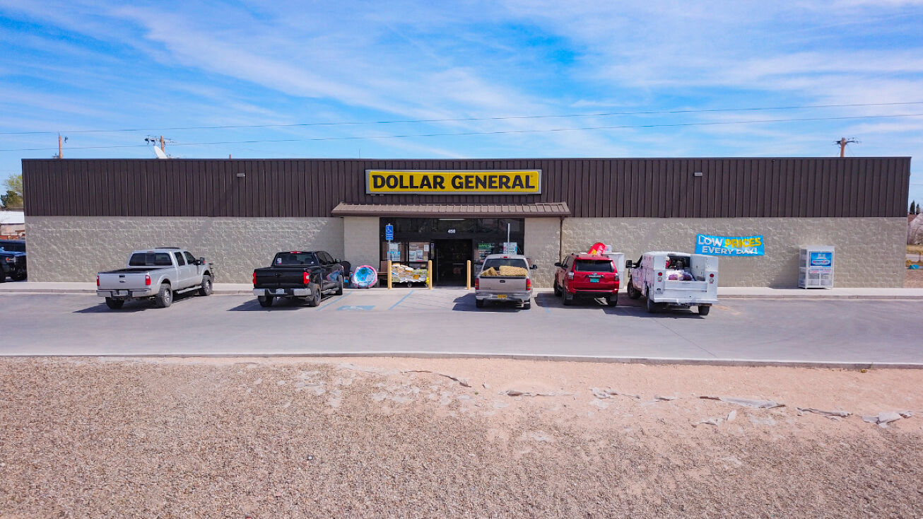 450 S 3rd St, Jal, NM 88252