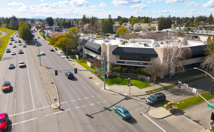 Pictures of Office property located at 2321 W March Ln, Stockton, CA 95207 for sales - image #1
