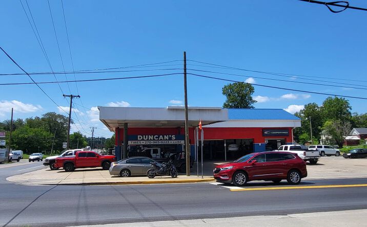 Pictures of Office property located at 433 S Main St, Marion, KY 42064 for sales - image #1
