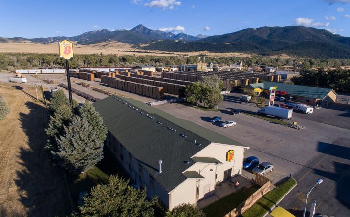 Pictures of Hospitality property located at 105 Centennial Dr, Livingston, MT 59047 for sales - image #1