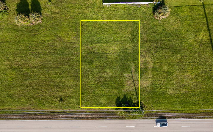 Pictures of Land property located at 824 El Dorado Blvd N, Cape Coral, FL 33993 for sales - image #1