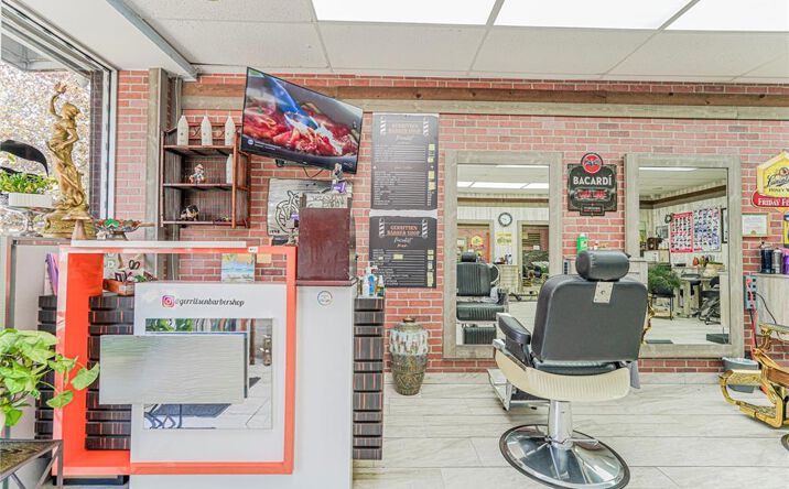 Pictures of Retail, Office property located at 2672 Gerritsen Avenue, Brooklyn, NY 11229 for sales - image #1