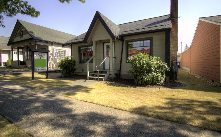 Pictures of Retail property located at 2118 James St, Bellingham, WA 98225 for comps - image #1