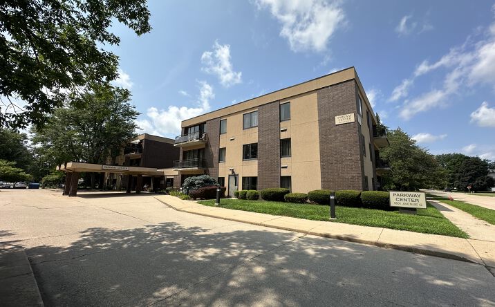 Pictures of Business for Sale, Senior Living property located at 1801 Ave G, Sterling, IL 61081 for sales - image #1