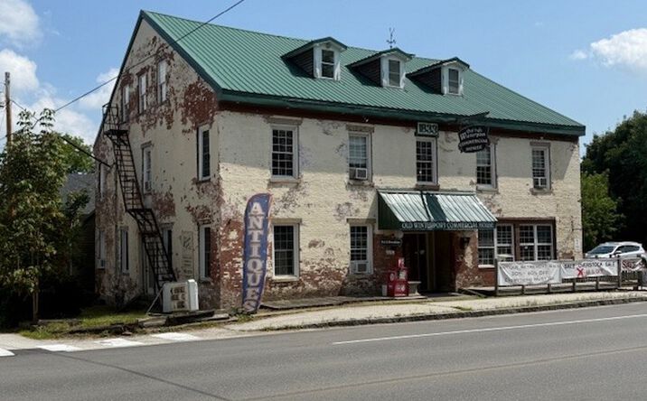 Pictures of Retail, Multifamily, Office, Mixed Use property located at 114 Main St, Winterport, ME 04496 for sales - image #1