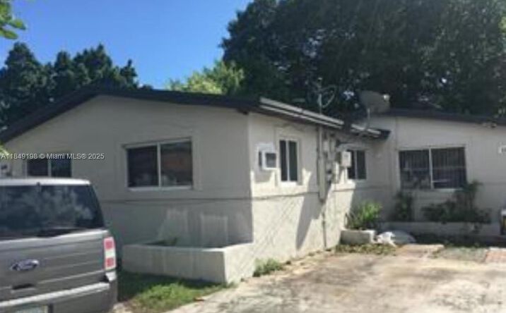 Pictures of Multifamily property located at 1574 NW 58th St, Miami, FL 33142 for sales - image #1