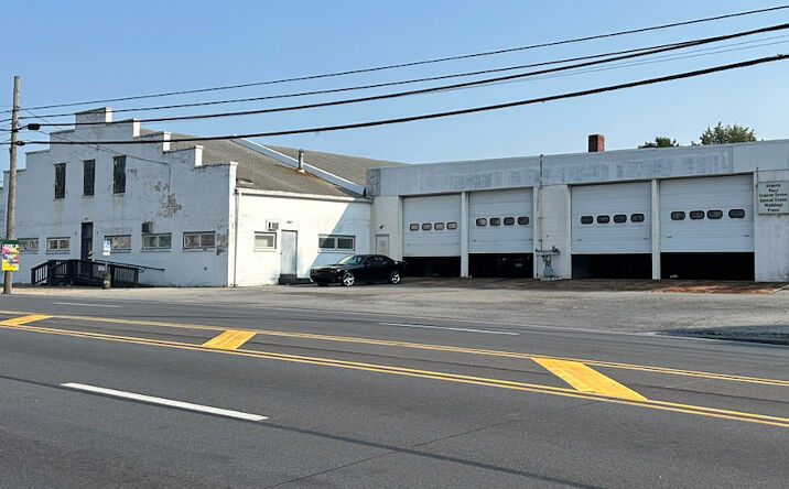 Pictures of Industrial, Office, Retail property located at 41 N Centre Ave, Leesport, PA 19533 for sales - image #1