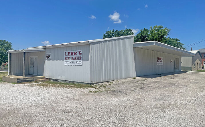 Pictures of Retail property located at 102 S Van Buren St, New Athens, IL 62264 for sales - image #1