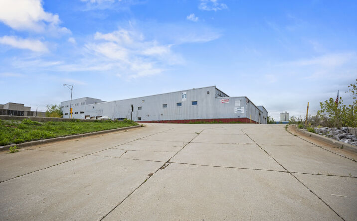 Pictures of Industrial property located at 2929 S Chase Ave, Milwaukee, WI 53207 for sales - image #1