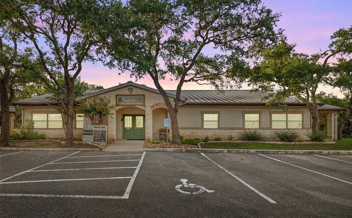 Pictures of Office property located at 800w US-290, Dripping Springs, TX 78620 for sales - image #1