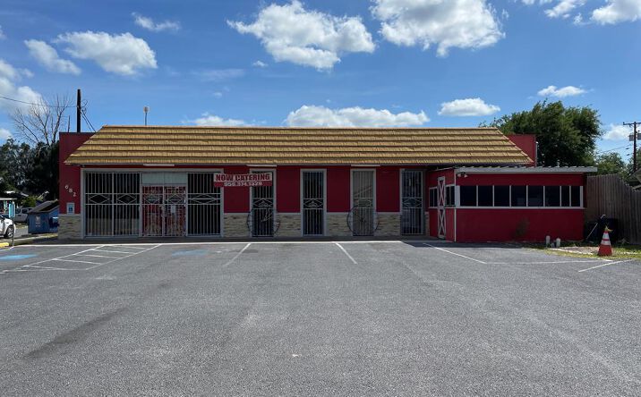 Pictures of Retail property located at 682 E Stenger St., San Benito, TX 78586 for sales - image #1