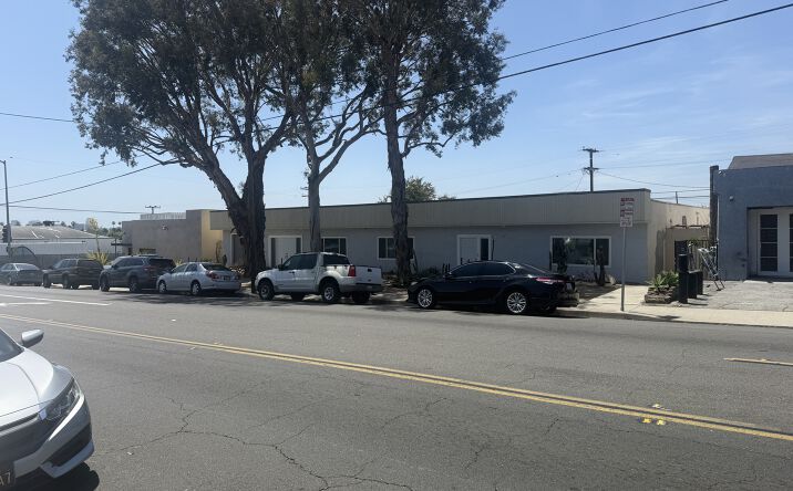Pictures of Industrial property located at 2311 Orange Ave, Signal Hill, CA 90755 for sales - image #1