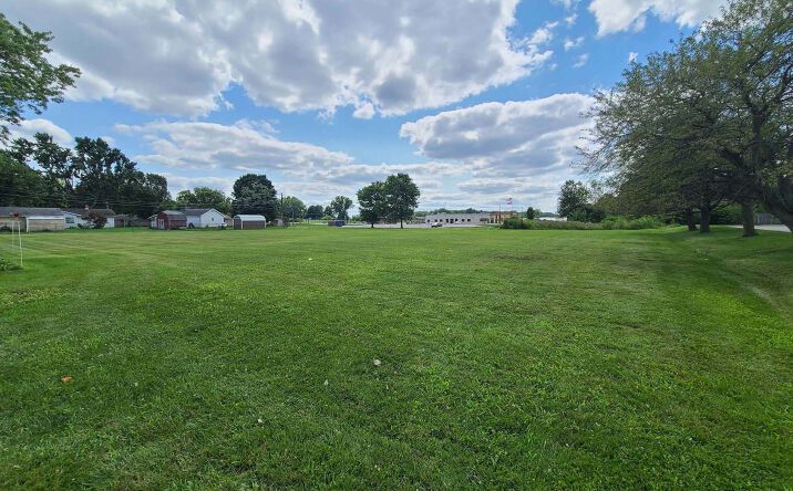 Pictures of Land property located at 932 W Brookwood Ct, New Haven, IN 46774 for sales - image #1
