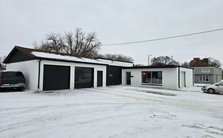 Pictures of Retail, Office property located at 1350 Main Ave, Fargo, ND 58103 for sales - image #1