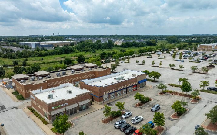 Pictures of Retail property located at 839-849 Randall Rd, Batavia, IL 60510 for sales - image #1