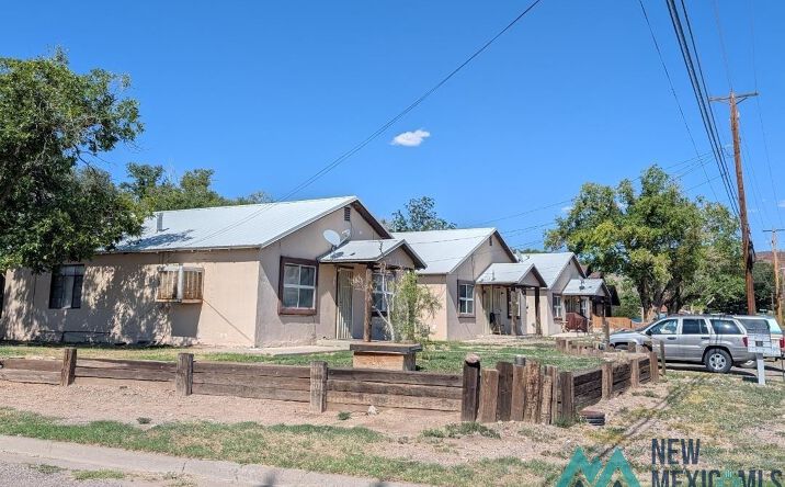Pictures of Multifamily property located at 700 E Riverside Drive, Truth Or Consequences, NM 87901 for sales - image #1