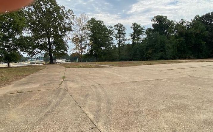 Pictures of Land property located at 1606 Hwy 30 E, Oxford, MS 38655 for sales - image #1