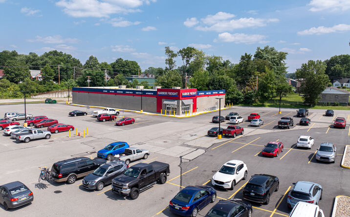 Pictures of Retail property located at 94 Tarentum Bridge Road, New Kensington, PA 15068 for sales - image #1