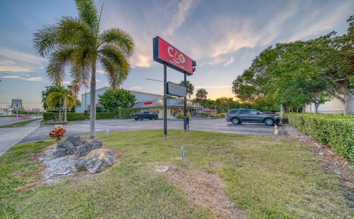 Pictures of Business for Sale, Retail property located at Bakery / Restaurant For Sale On Dixie HWY, Miami, FL 33157 for sales - image #1