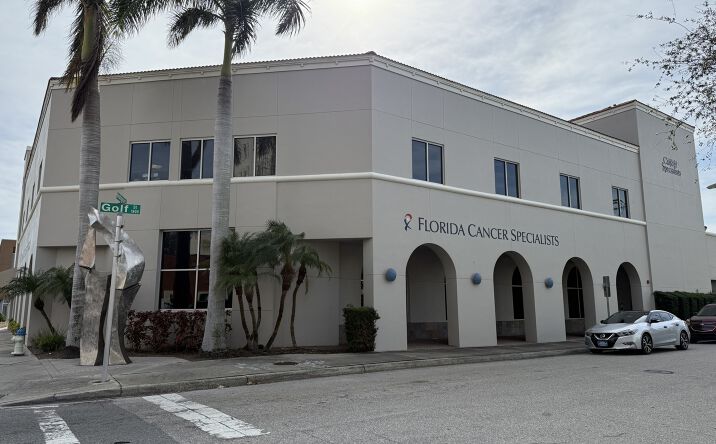 Pictures of Office property located at 1970 Golf St, Sarasota, FL 34236 for sales - image #1
