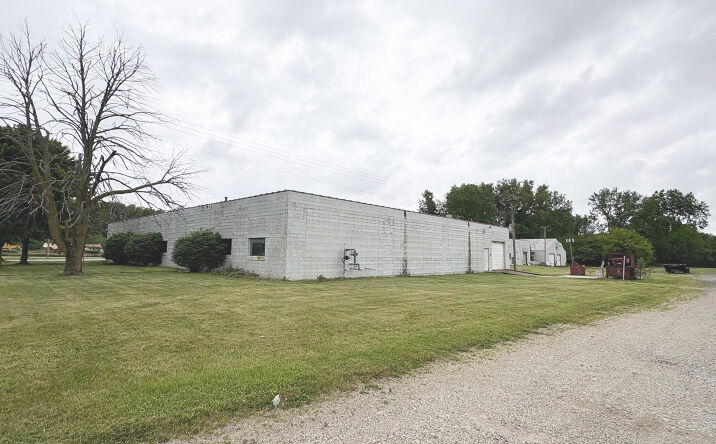Pictures of Industrial property located at 1729 Dewey Street, Bremen, IN 46506 for sales - image #1