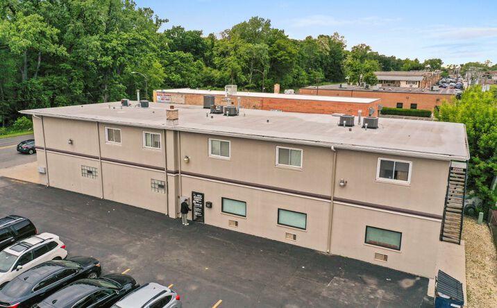 Pictures of Mixed Use, Multifamily, Office, Retail property located at 4425 S Harlem Ave, Stickney, IL 60402 for sales - image #1