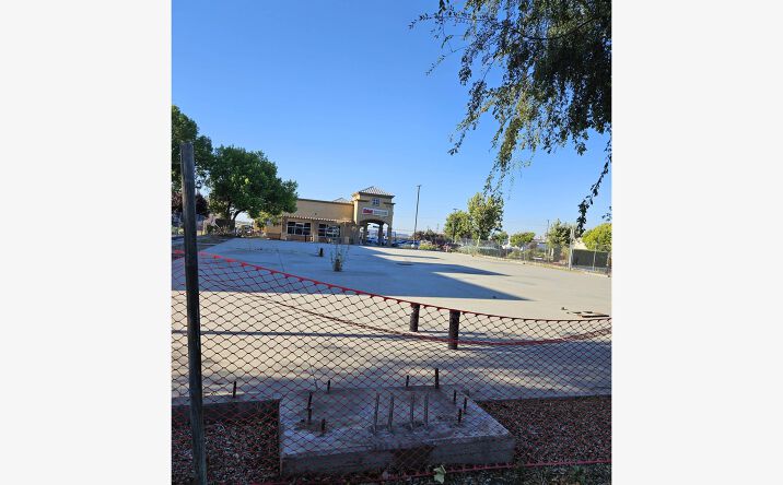 Pictures of Retail property located at 1349 W Pacheco Blvd, Los Banos, CA 93635 for sales - image #1