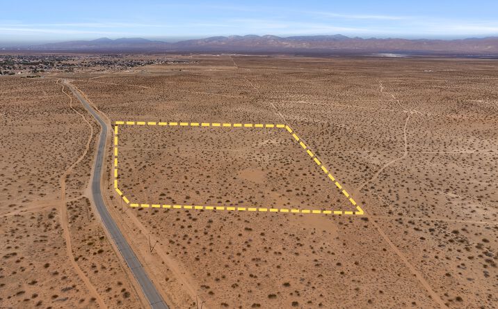 Pictures of Land property located at 20 Mule Team Pkwy, California City, CA 93505 for sales - image #1