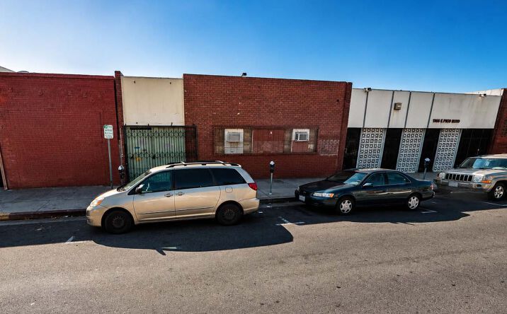 Pictures of Office, Industrial property located at 1108 E Pico Blvd, Los Angeles, CA 90021 for sales - image #1