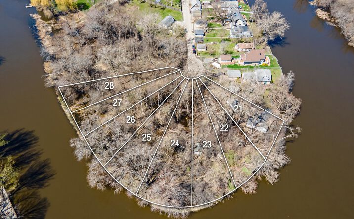 Pictures of Land property located at 42479 N Forest Lane, Antioch, IL 60002 for sales - image #1