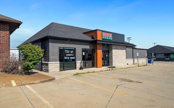 Pictures of Special Purpose property located at 2625 Plaza Drive, Highland, IL 62249 for sales - image #1