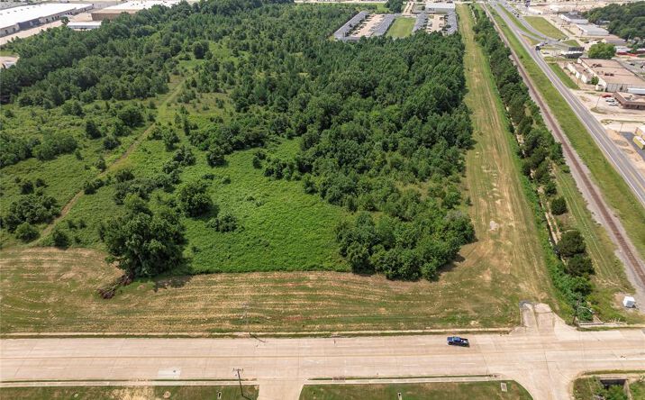 Pictures of Land property located at 0 W62 Street, Shreveport, LA 71106 for sales - image #1
