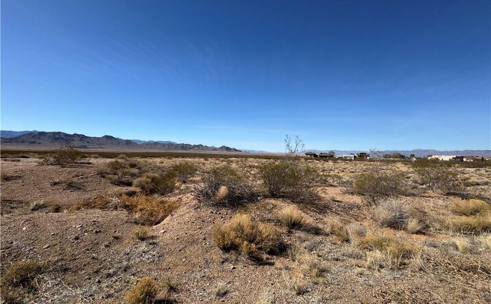Pictures of Land property located at 8661 Desert View Drive, Kingman, AZ 86401 for sales - image #1