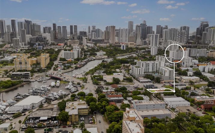 Pictures of Land property located at 818 NW 3rd St, Miami, FL 33128 for sales - image #1