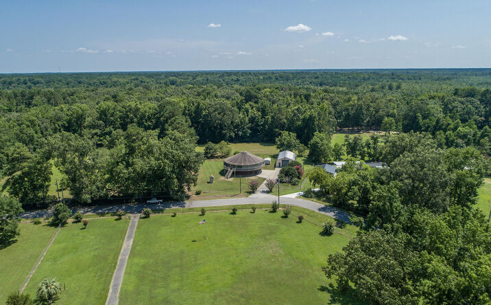 Pictures of Special Purpose property located at 395 Summerset Lane, Summerville, SC 29483 for sales - image #1
