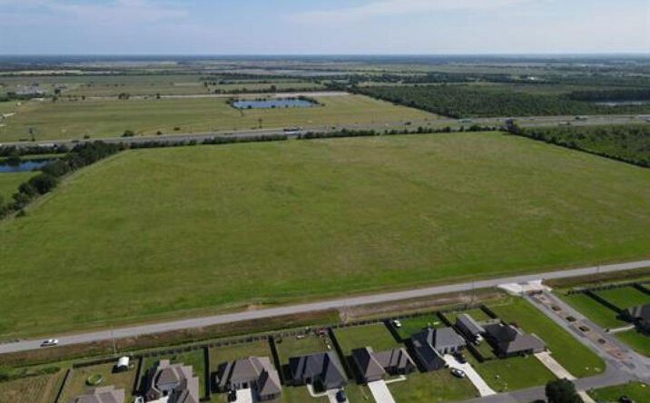 Pictures of Land property located at 509 Frontage Road, Iowa, LA 70647 for sales - image #1